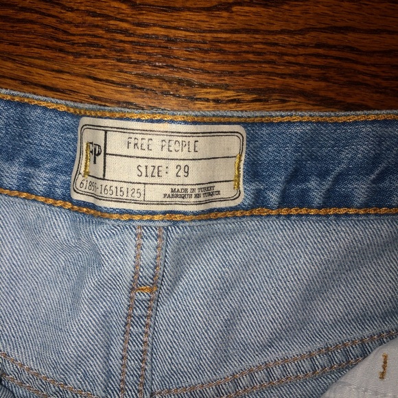 Free people size 29 shorts, tag still on! - Picture 3 of 3